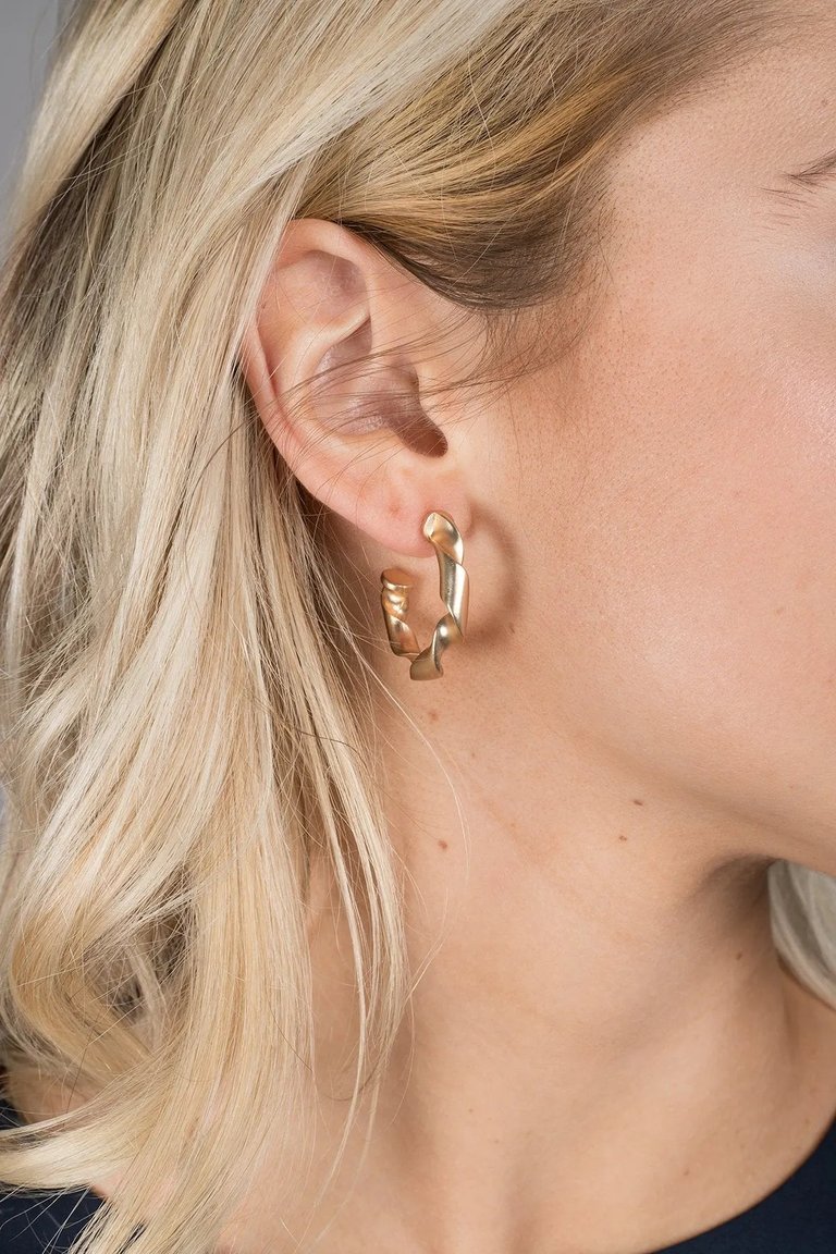 Twisted Hoop Earring - Gold