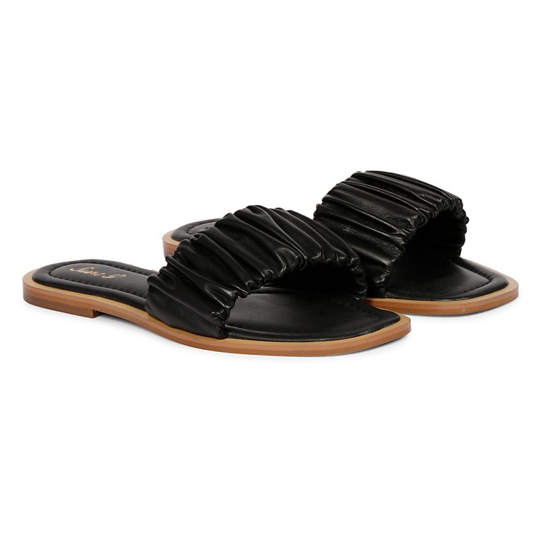 Venciza Black Sandals - Black