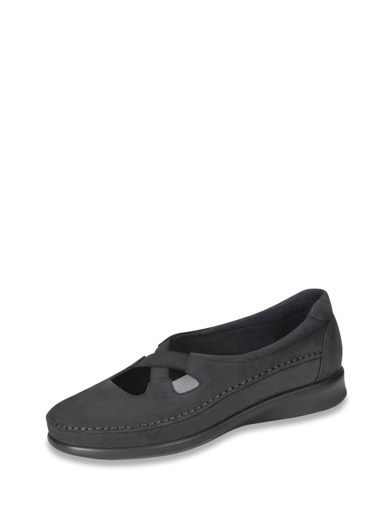 Crissy Slip On Loafer - Medium In Nero