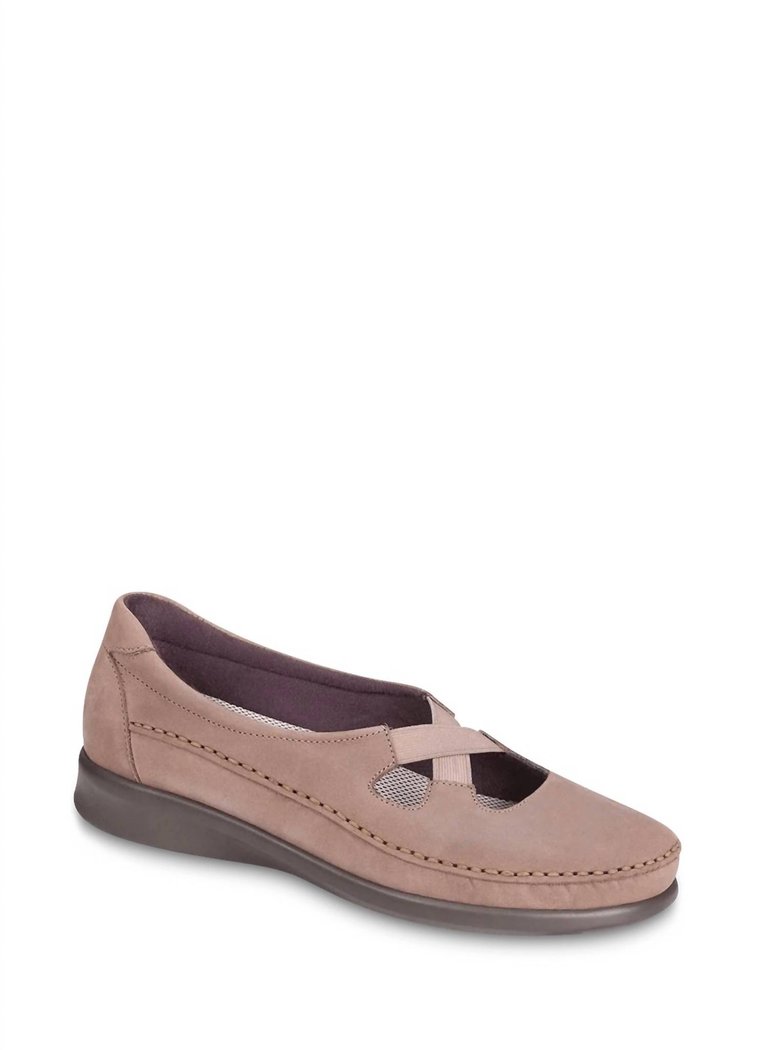 Crissy Slip On Loafer - Medium In Praline - Praline