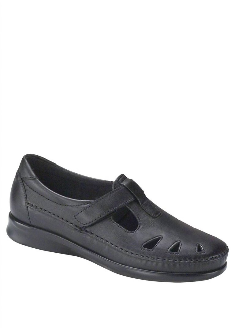 Roamer Slip On Loafer - Narrow In Black - Black