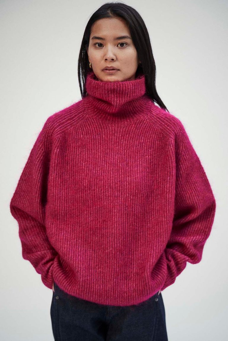 Mohair Highneck in Raspberry - Raspberry