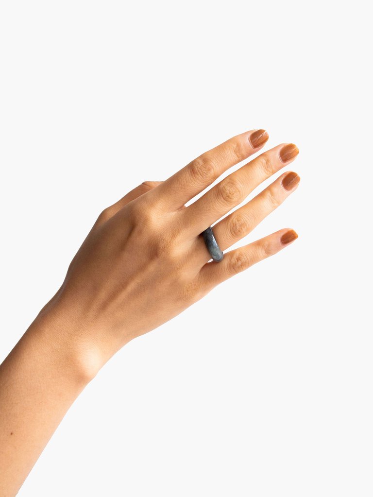 Sesame — Grey Jade Ring