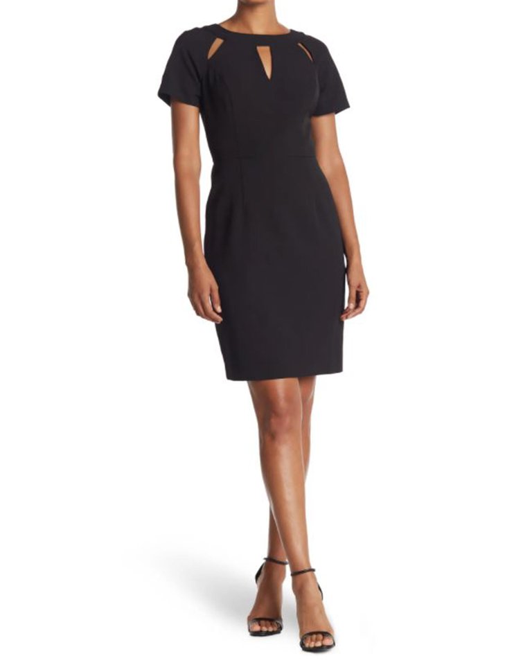 FOCUS by SHANI - Keyhole Crepe Dress - Black