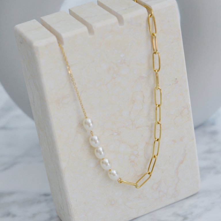 Pearl Paperclip Chain Necklace