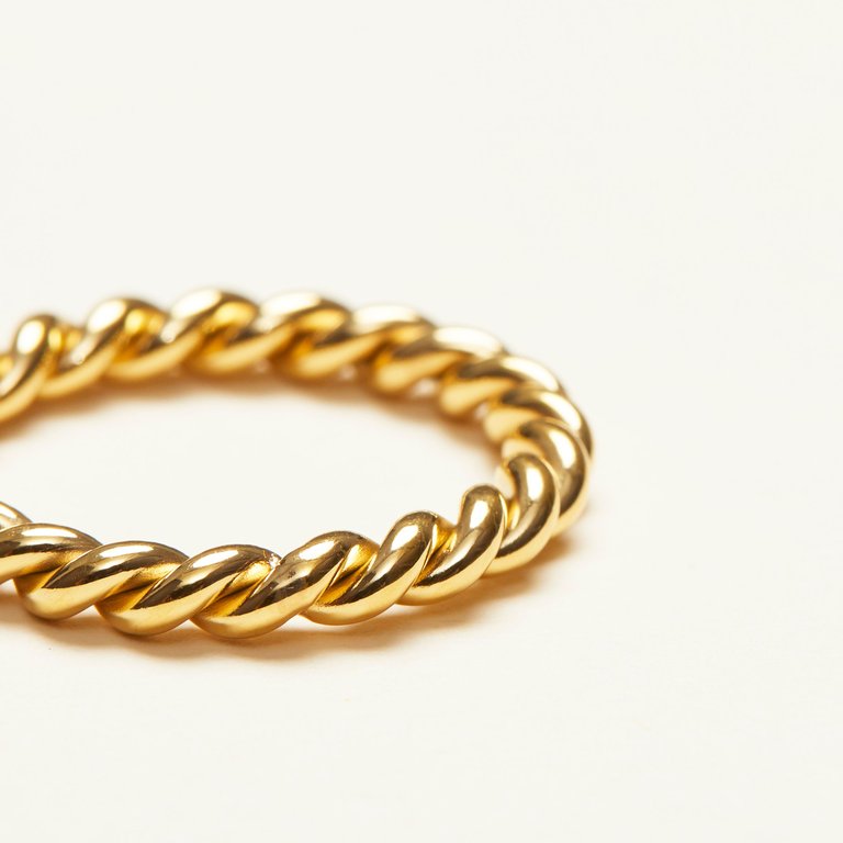 Simple Twist Band Ring