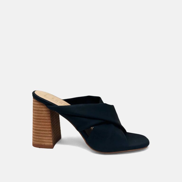 Women Fiji Heel Sandal In Black