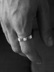 Ridged Edge Ring Polished Silver / Vertical Line
