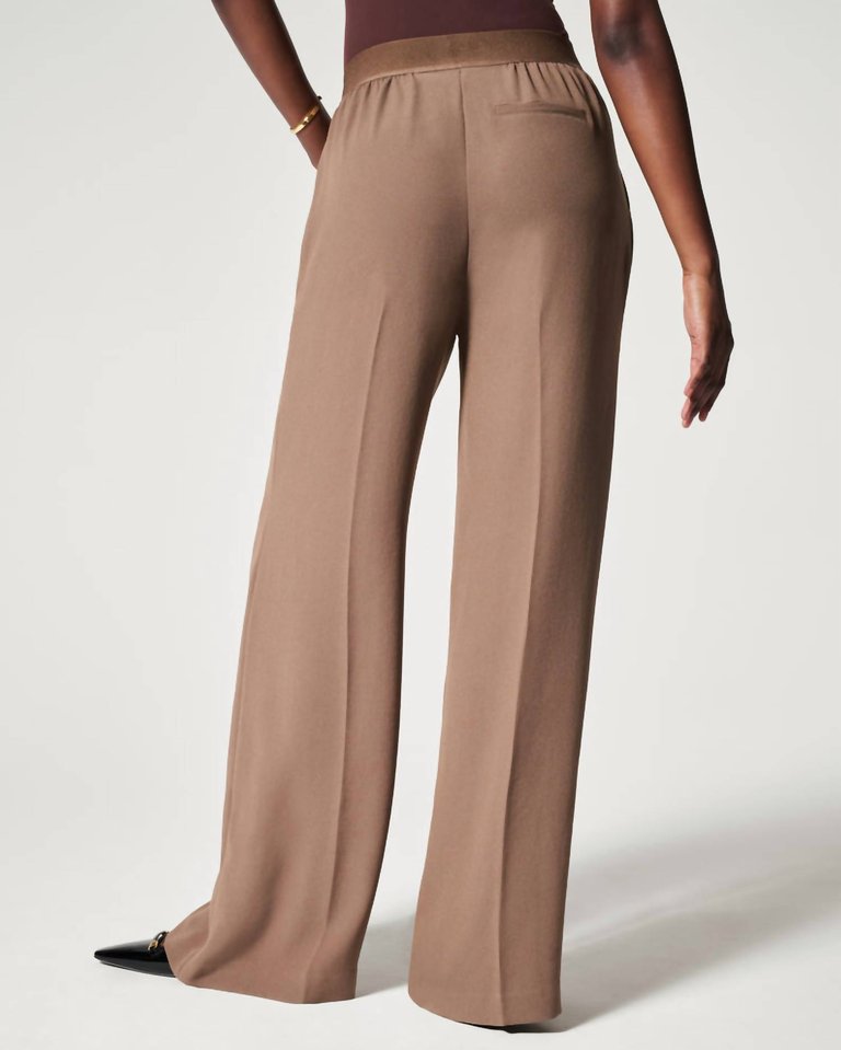 Crepe Pleated Trouser In Cedar