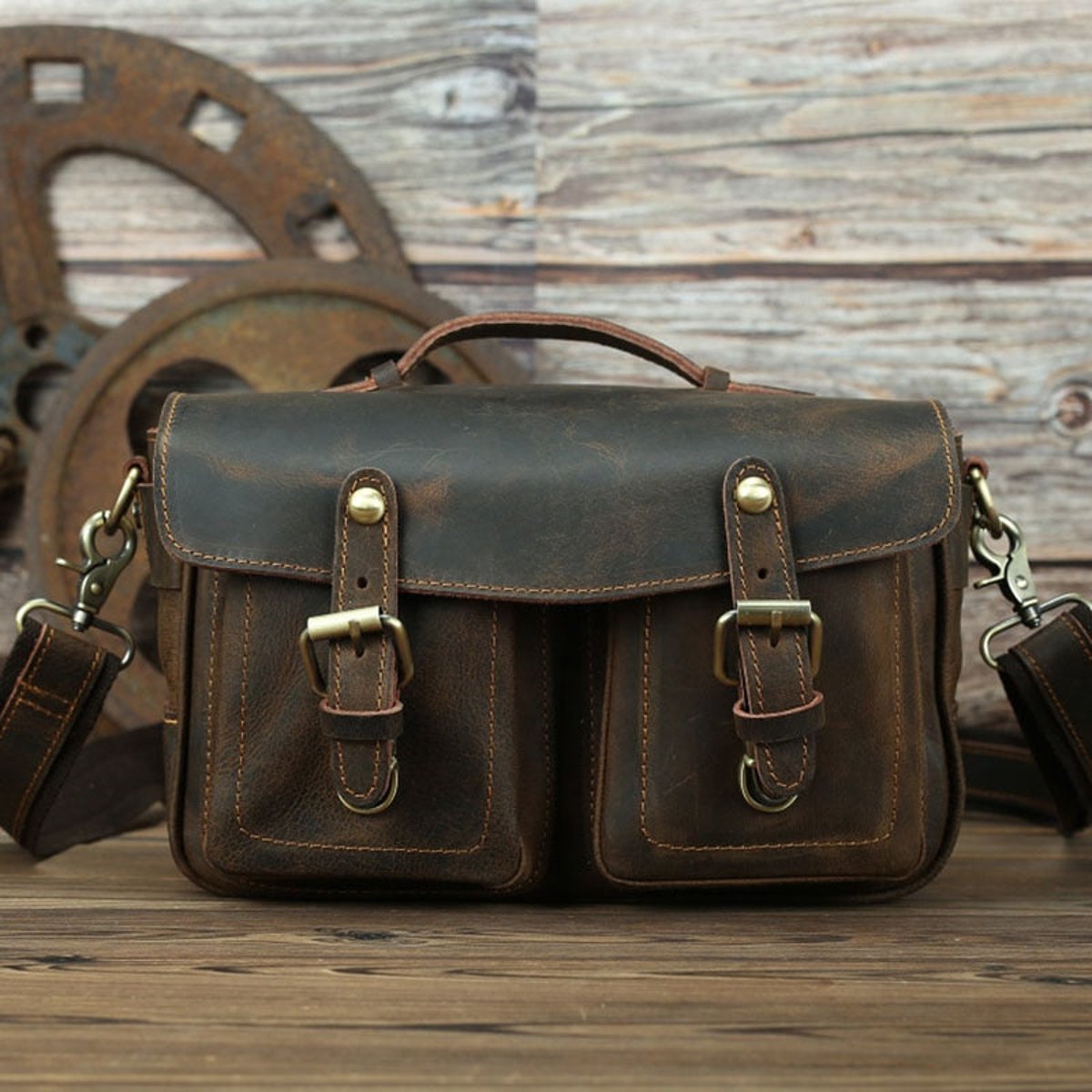 Steel Horse Leather The Faust Leather Crossbody Vintage Camera Messenger Bag - Brown