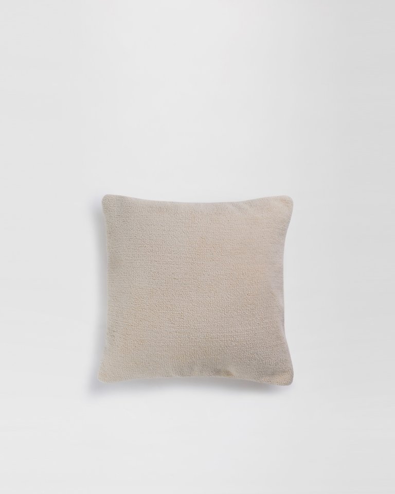 Snug Throw Pillow - Sahara Tan