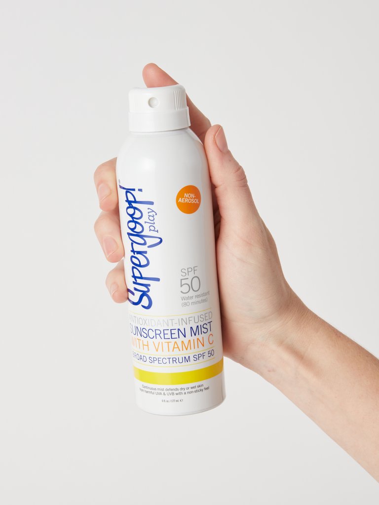 Antioxidant-Infused Sunscreen Mist with Vitamin C SPF 50