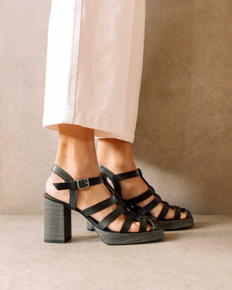 Rollers Black Sandals