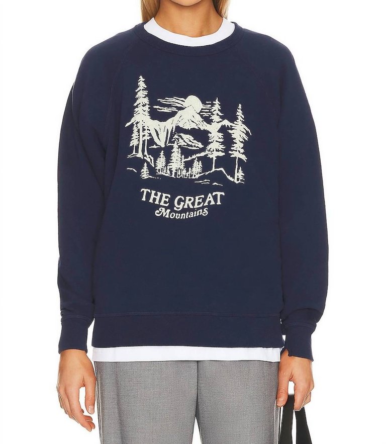 College Sweatshirt With Snowdrift Graphic - Navy