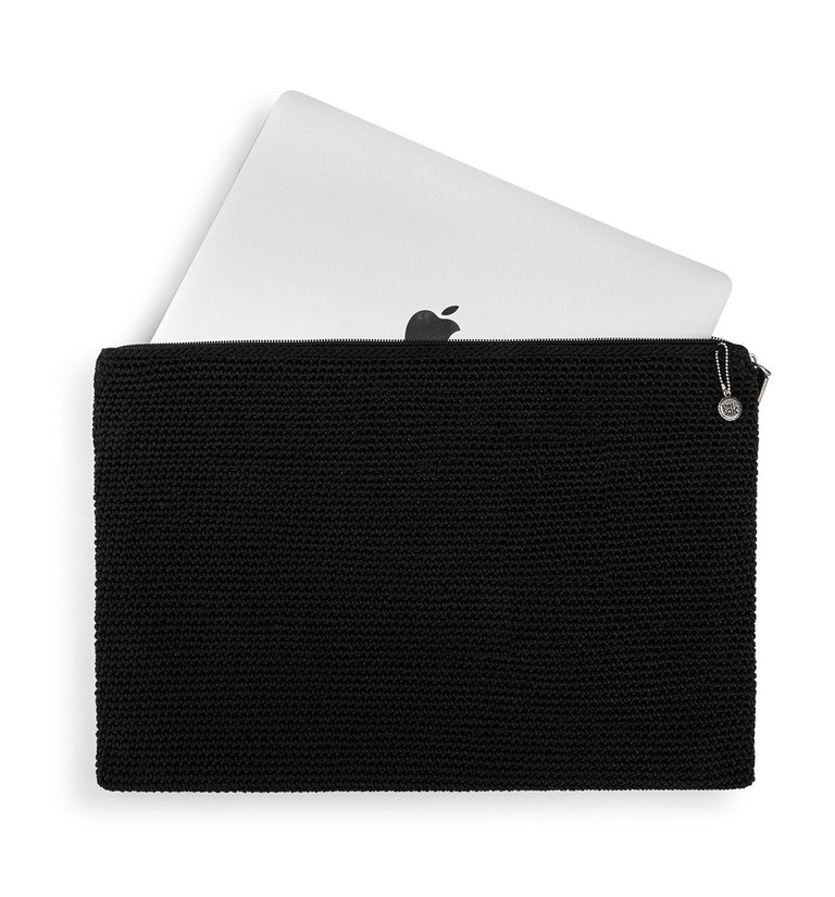 Essential 15" Laptop Sleeve - Hand Crochet - Black