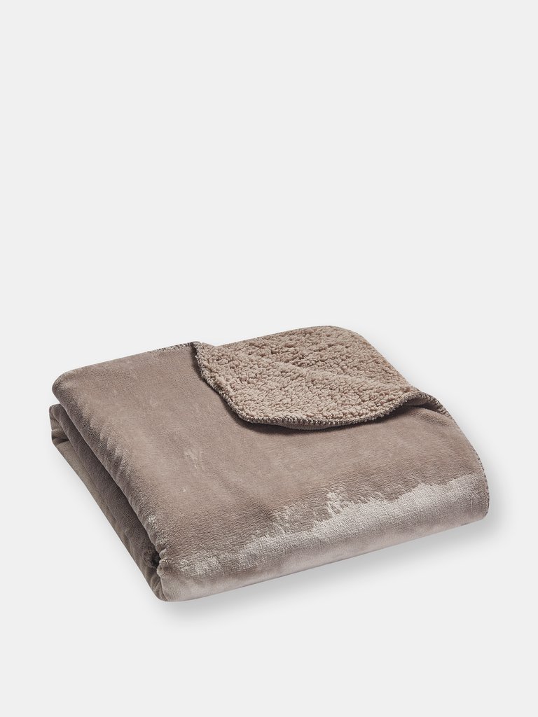 Thesis Solid Berber Velvet Oversized Throw