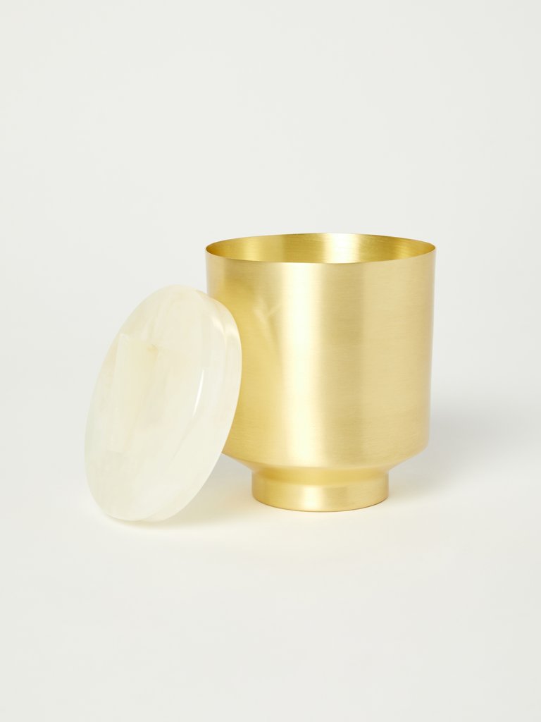 Elderflower Vetiver Onyx Brass Candle