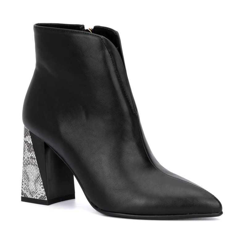 Lailah Bootie - Black