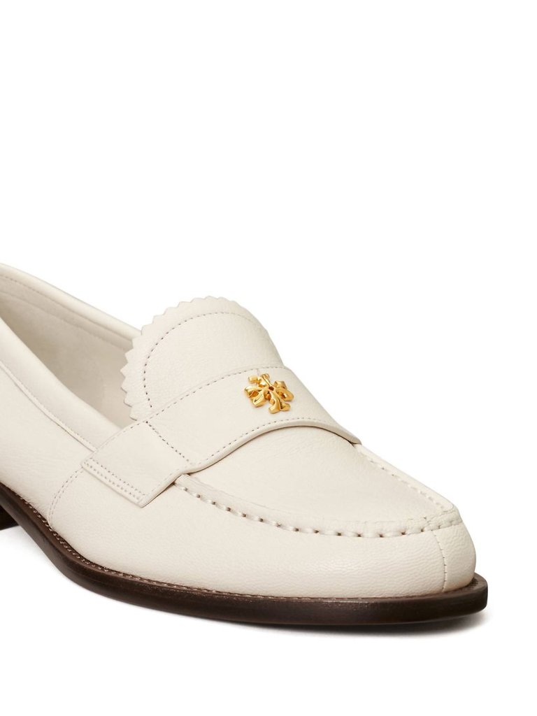 Women's Classic Loafers In Ivory