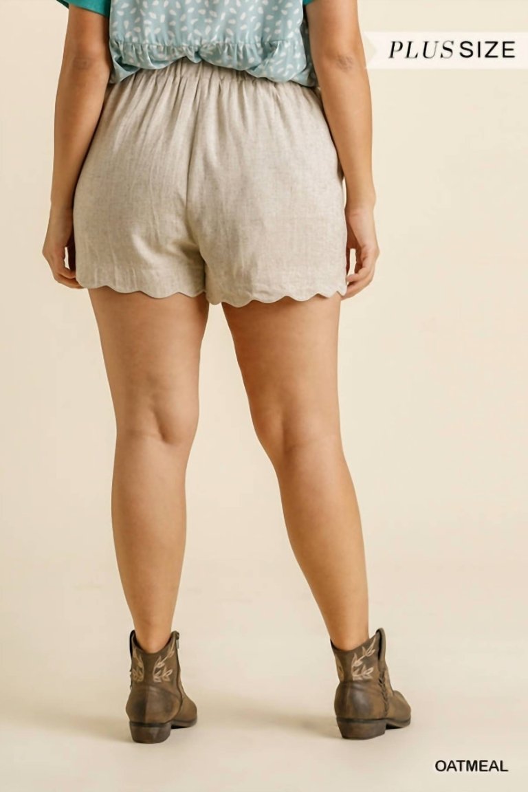 Linen Scalloped Hem Shorts - Plus