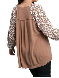 Round Neck With Unfinished Frayed Hem Top In Latte
