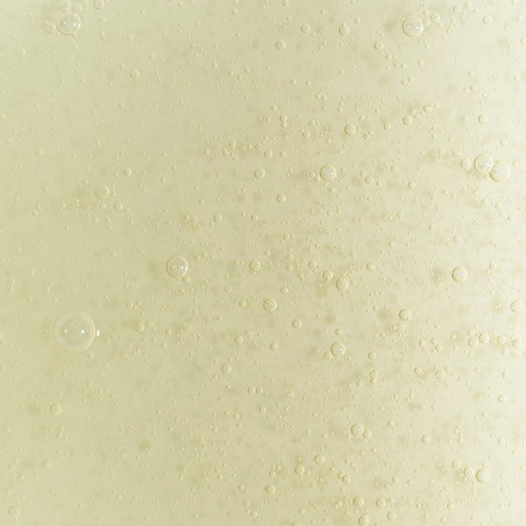 Hand + Body Wash With Lemongrass & Kiwi Water
