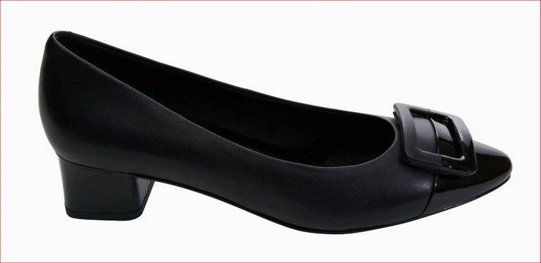 Women Liseli Pump Shoes In Black - Black