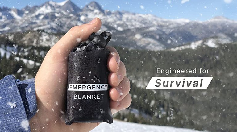 Emergency Blankets Extra Large Thermal Foil Space Blankets For Camping - Black