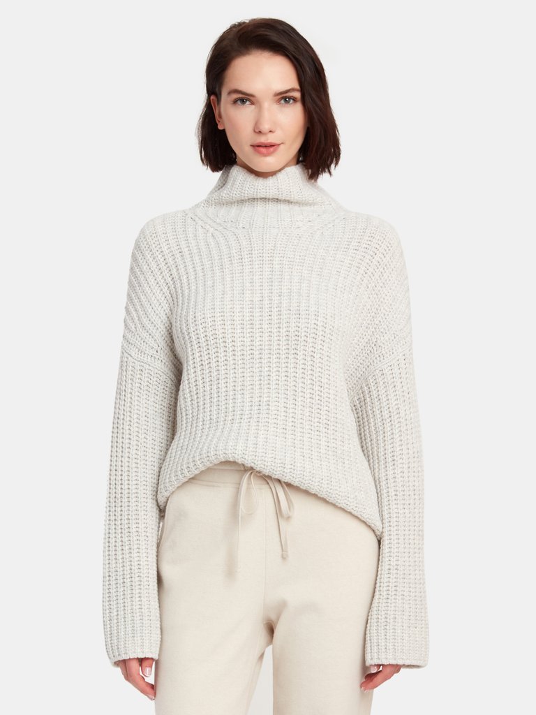 Lofty Rib Turtleneck Sweater - Gray