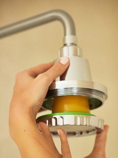 Vitaclean Vitamin C & Aromatherapy Wall Mount Showerhead Shower Filter (Starter Kit) product