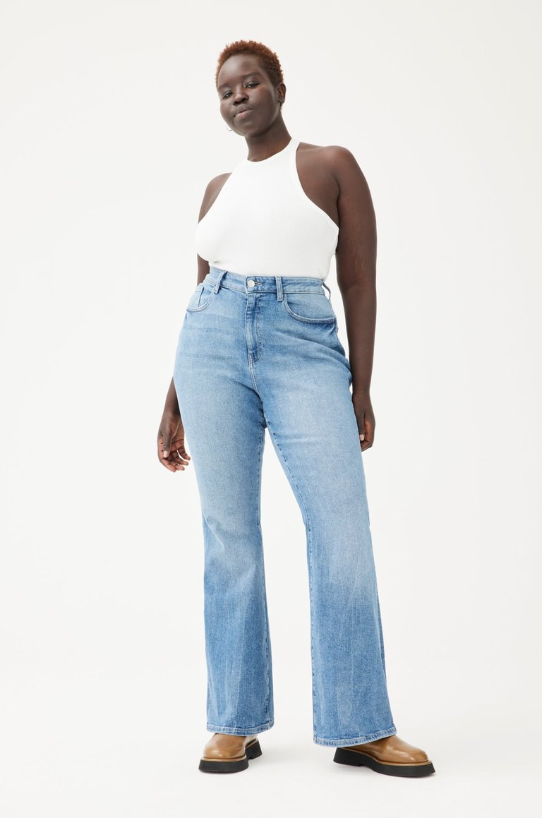 Mia Plus - High Rise Flare Jeans - Smith - Smith