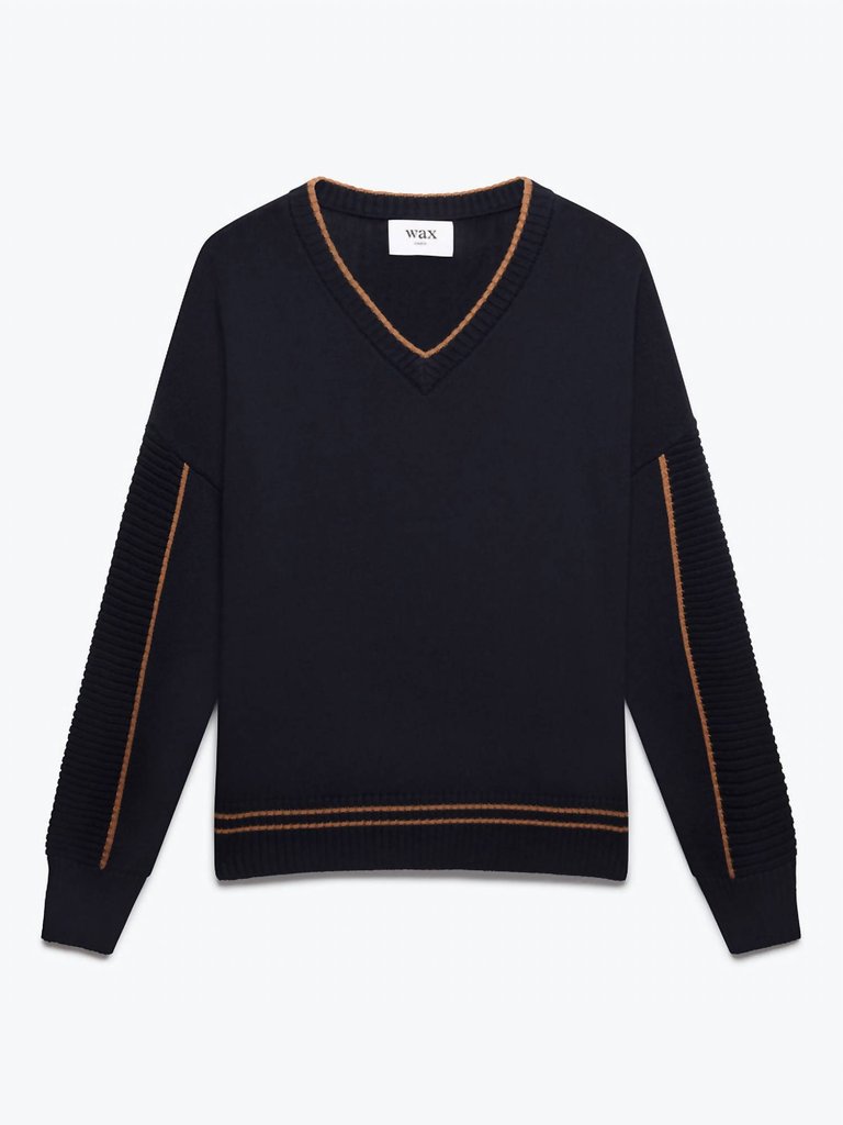 Men's Clarence V Neck Jumper In Navy - Navy