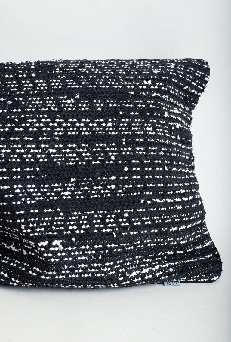 Handwoven Pillow Case - Black + White