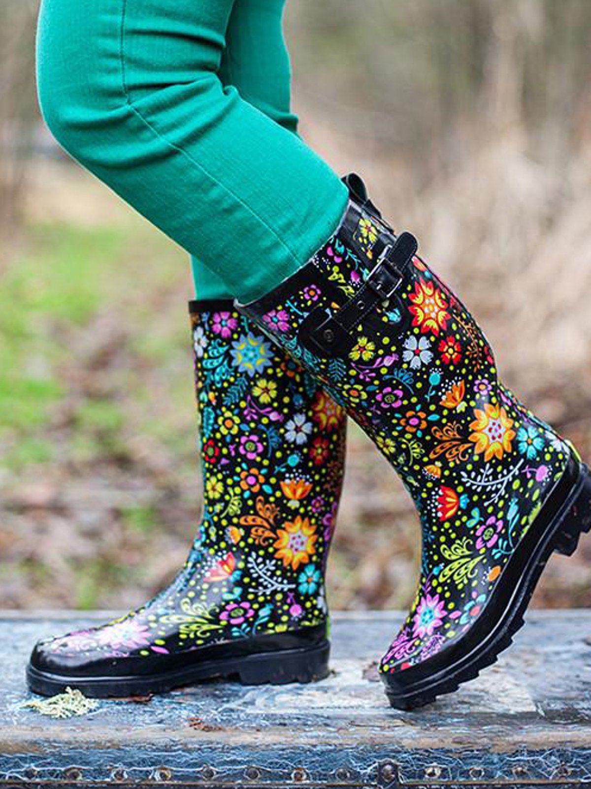 Women's decorative rain outlet boots