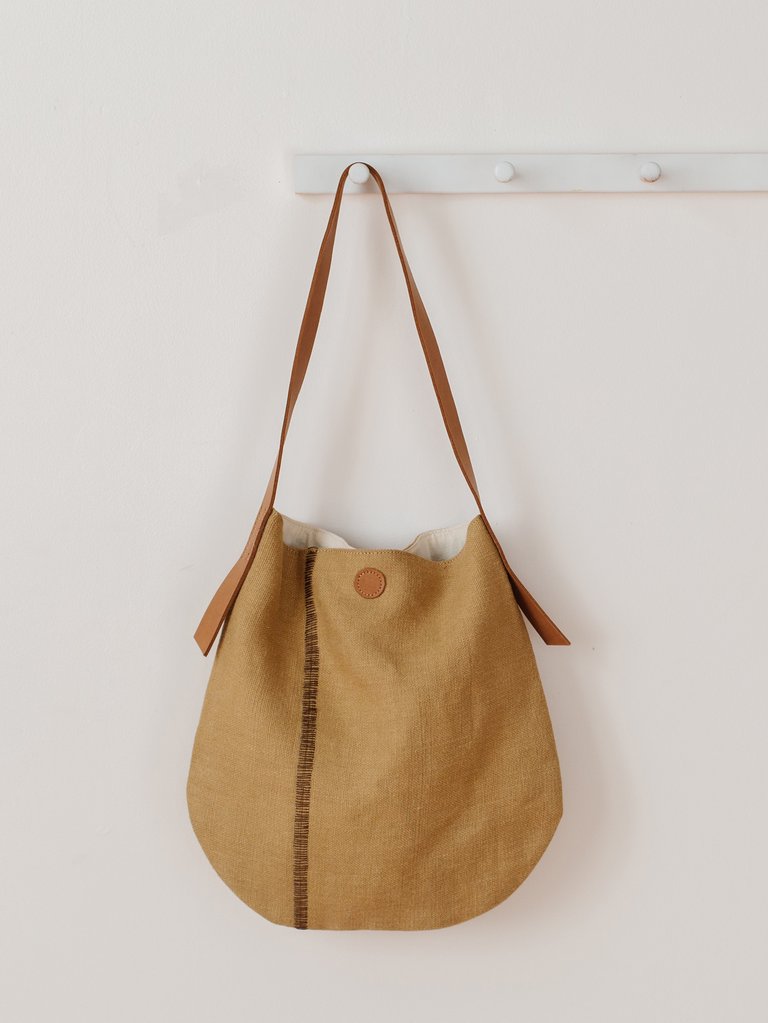 Archer Tote