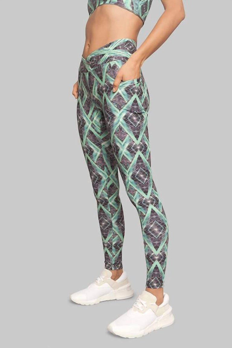 Jungle Helix Crossover Pocket Legging In Multi - Multi