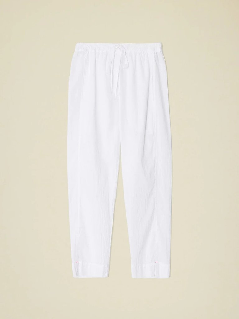 https://images.verishop.com/xirena-draper-pant-in-white/M00019594294801-4044850573?auto=format&cs=strip&fit=max&w=768