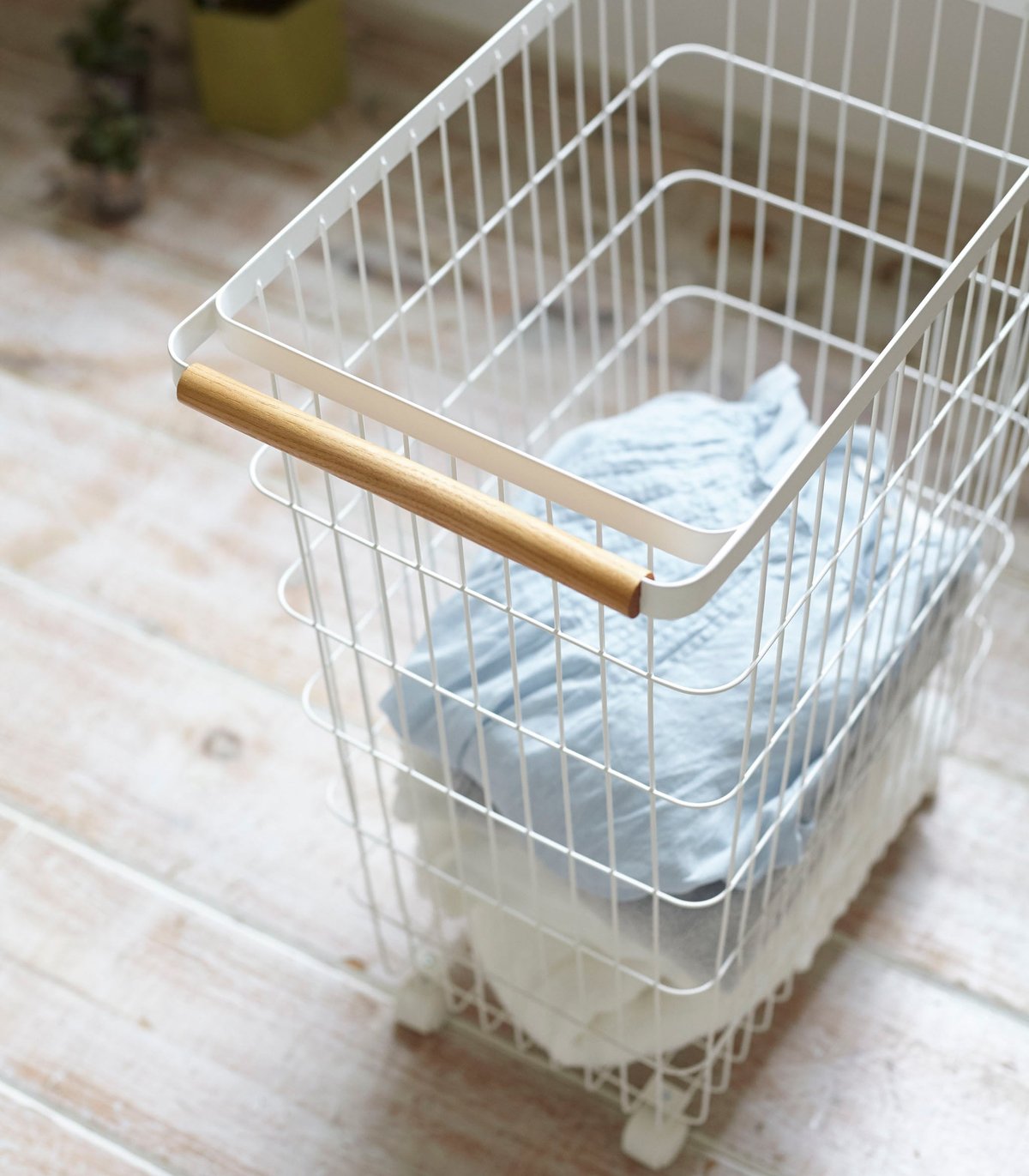 Yamazaki Home Rolling Wire Basket 24