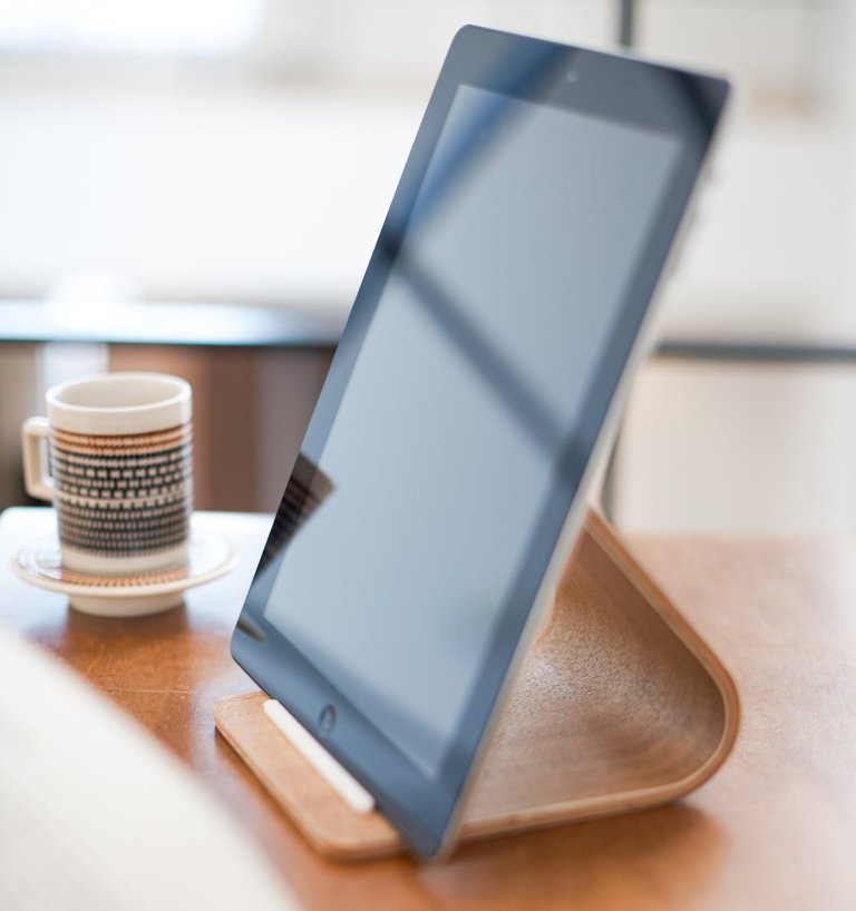 Tablet Stand - Wood - Ash