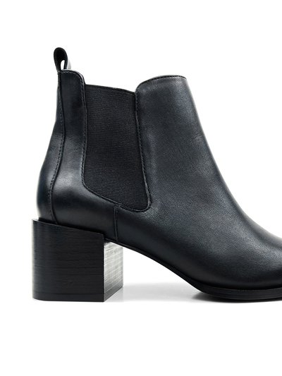 Yosi Samra Melissa Chelsea Boot In Black Leather product