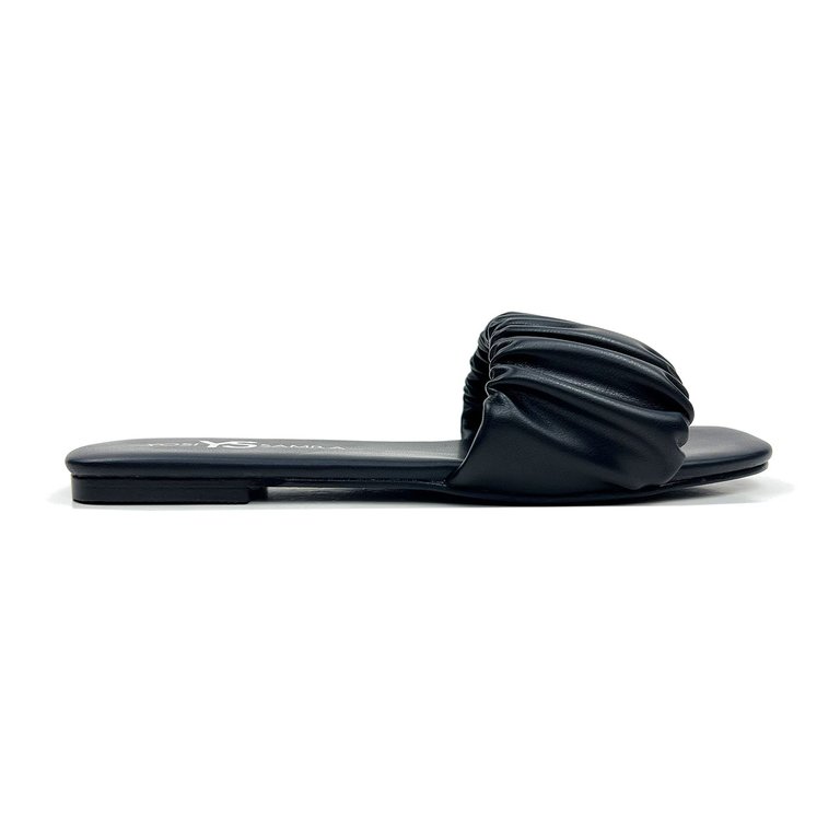 Naomi Ruched Sandal In Black - Black