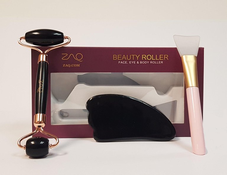 Black Obsidian Facial Roller With Gua Sha Set