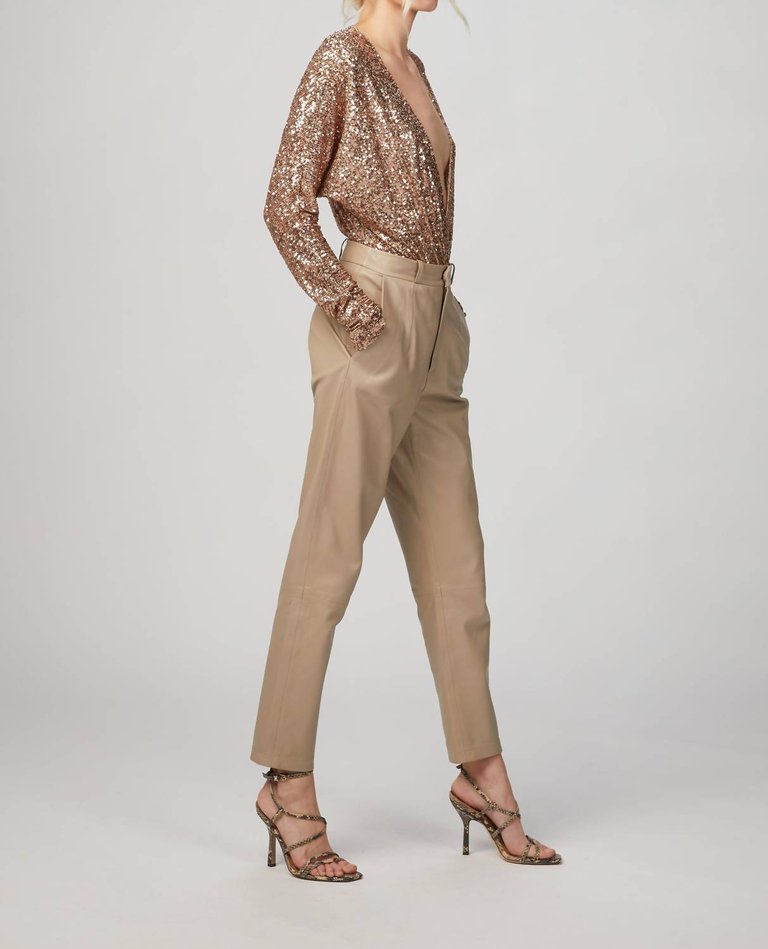Mom Leather Pants In Sand - Sand